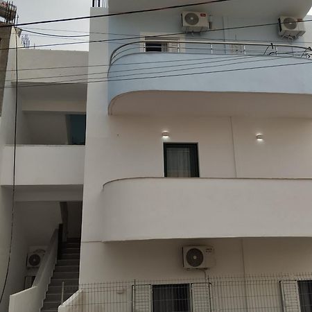 Amente Apartaments Εξαμίλιο Εξωτερικό φωτογραφία